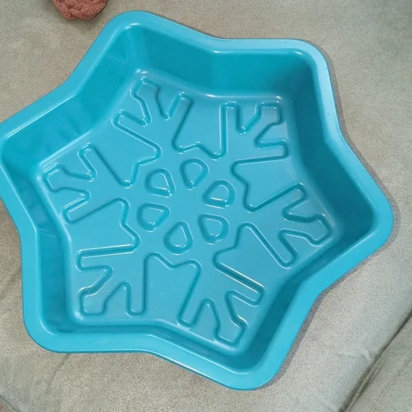 Nordic Ware snowflake pan - Picture 1 of 2